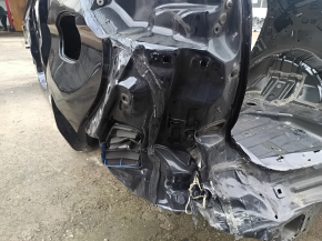 Четверть крыло задняя левая Ford Edge 19-24 на кузове, черная, замята, тычки