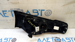 Фонарь внутренний двери багажника правый Mazda CX-30 20-23 LED, царапины
