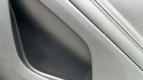 Обшивка двери карточка задняя правая Buick Encore 17-22 черная, вставка кожа черн, подлокотник кожа черн, с накладкой графит, с ручкой, без управления стеклоподъемником, без уплотнителя, царапины, пот