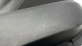 Обшивка двери карточка задняя левая Buick Encore 17-22 черная, вставка кожа черная, подлокотник кожа черная, с накладкой графит, с ручкой, без управления стеклоподъемником, без уплотнителя, потерта