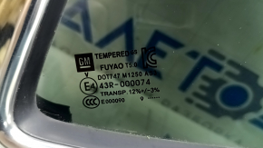 Стекло двери треугольник с уплотнителем заднее правое Buick Encore 13-22