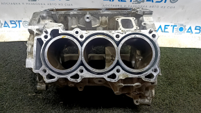 Блок цилиндров голый Nissan Maxima A36 16-21 под расточку, задиры
