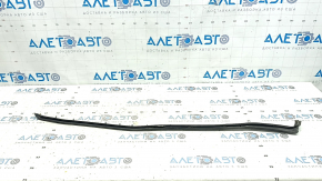 Уплотнитель двери боковой задний правый Buick Encore 13-22 задний