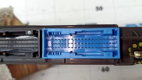 Interface Control Module Audi A4 B9 17-24 сломана фишка