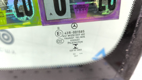 Лобовое стекло Mercedes W213 E 17-20 под 1 камеру, с подогревом камеры, песок, царапина