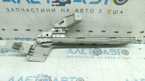 Направляющая шторки багажника левая Volvo XC60 18-26 серая, царапины