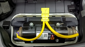 Торпедо передняя панель с AIRBAG Buick Encore 17-22 черная без air cleaner, 2 части
