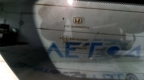 Стекло крышки багажника Honda Clarity 18-21 царапины