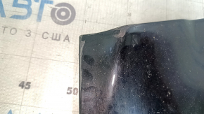 Ornament aripă inferioară stânga față Volvo XC60 18-25, crăpat, uzat, crestături