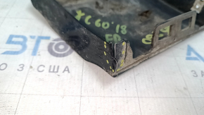 Ornament aripă inferioară dreapta față Volvo XC60 18-25, negru, crăpături, crestături, zgârieturi