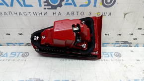 Фонарь внутренний крышка багажника левый Audi A4 B8 13-16 рест седан LED, царапины