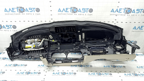 Торпедо передняя панель с AIRBAG Mercedes W213 E 17-23 без проекции, черная с бежевым, под чистку