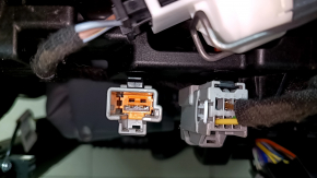 Scaun pasager Volvo XC60 18-25 cu airbag, electric, încălzit, ventilat, piele Nappa neagră cu perforații și suport pentru genunchi, cu unitate de control, lovituri, crăpături, necesită curățare
