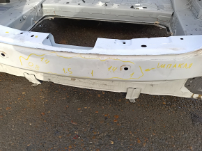 Задняя панель Mercedes W213 E 300/350 17-23 на кузове, белая, после ремонта