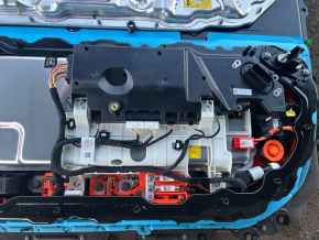 Pachet de baterii Tesla Model Y 20-25 AWD 83kW 8V cu blocuri