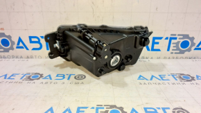 Противотуманная фара птф левая VW Passat b8 16-19 USA