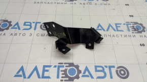 Кронштейн насоса системы охлаждения Mercedes W213 E 17-23