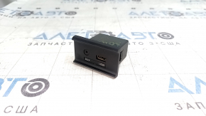USB HUB AUX Kia Soul 14-19 надлом крепления