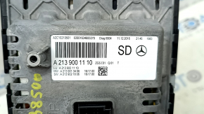 Monitor, afișaj, navigație Mercedes W213 E 300/400/450/43-19/63 17-20 puncte pe stratul de acoperire, uzat