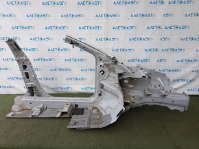 Четверть передняя левая Ford Fusion mk5 13-20 серебро, отпилена, с центральной стойкой