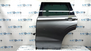 Дверь в сборе задняя левая Mitsubishi Outlander 22-26 тонировка, под шторку, графит U17, без нижней накладки, тычки, изогнута верхняя накладка