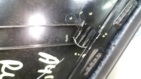 Panou decorativ ușă spate stânga Audi A4 B8 13-16 negru, cu inserție din piele neagră, cotiera din piele neagră, ornament sub lemn închis la culoare, lovitură, zgârietură