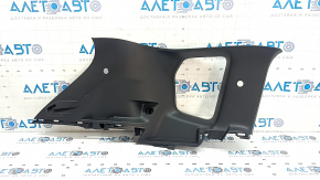 Накладка задней стойки левая Mitsubishi Outlander 22-26 черная, под 3 ряда, с заглушкой, потерта, трещина в креплении
