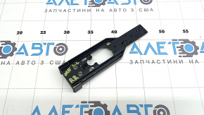 Заглушка салазки водительского сиденья задняя правая Mitsubishi Outlander 22-26