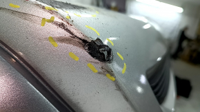Губа заднего бампера Mitsubishi Outlander 22-26 графит с серым, царапины, прижата, трещины, сломаны крепления, царапины