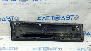 Накладка двери нижняя задняя левая Audi Q5 80A 18-20 потерта, песок
