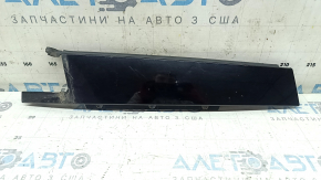 Накладка двери боковая задняя левая Alfa Romeo Giulia 17-23 передняя, царапины
