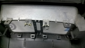Накладка центральной консоли задняя Nissan Murano z52 15-17 черная, царапины, сломаны защелки