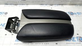 Подлокотник Nissan Murano z52 15-18 кожа черная, сколы, примята