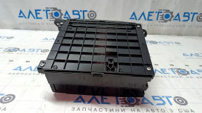Подстаканник центральной консоли Toyota Sienna 11-13 царапины