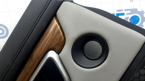 Panou ușă spate stânga pentru Honda CRV 17-22, negru, cotieră din piele gri, inserție din piele gri, ornament tip lemn, cu mâner, zgârieturi, necesită curățare, crăpătură