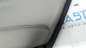 Panou ușă spate dreapta negru pentru Honda CRV 17-22, cotieră din piele gri, inserție din piele gri, mulaj tip lemn, difuzor tip tweeter, zgârieturi, gata de curățare chimică