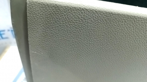 Консоль центральная нижняя часть Infiniti FX35 FX45 03-06 бежевая, царапины, сломана направляйка, сломан корпус