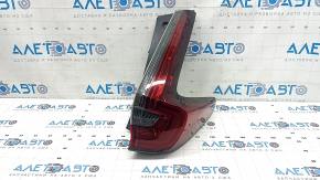 Zgârieturi la lumina aripii exterioare dreapta Honda CRV 20-22