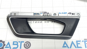 Накладка ручки двери внутренней передней правой Honda CRV 17-22 черная с хромом