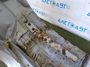 Четверть передняя левая Toyota Camry v40 отпилена, с центральной стойкой, серебро, коррозия