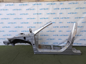 Четверть передняя левая Toyota Camry v40 отпилена, с центральной стойкой, серебро, коррозия