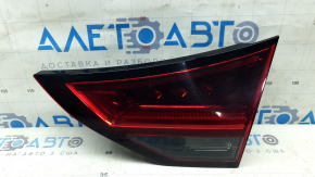 Lampă hayon dreapta cu halogen și LED, fabricată în SUA, zgârieturi, Nissan Rogue 21-24
