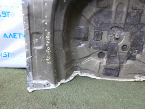 Корыто багажника Toyota Camry v70 18-24 hybrid, высверлено