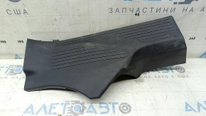 Накладка порога задняя левая Nissan Rogue 21-26 черная, потерта, царапины