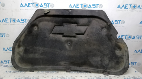 Izolația capotei Chevrolet Equinox 10-17: rupturi, cute