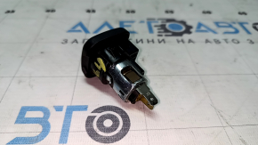 Прикуриватель центральной консоли Mercedes W164 ML
