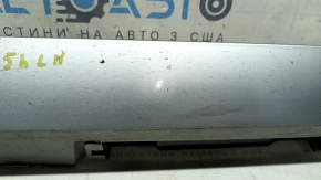 Порог левый Toyota Camry v55 15-17 usa серебро, с абсорбером, вмятины, царапины, сколы, надлом крепления, затертый