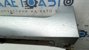 Порог правый Toyota Camry v55 15-17 usa серебро, с абсорбером, затертый, царапины, сколы