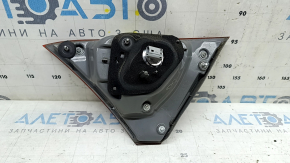 Фонарь внутренний крышка багажника левый Toyota Camry v55 15-17 usa царапины