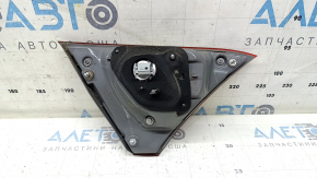 Фонарь внутренний крышка багажника правый Toyota Camry v55 15-17 usa царапины